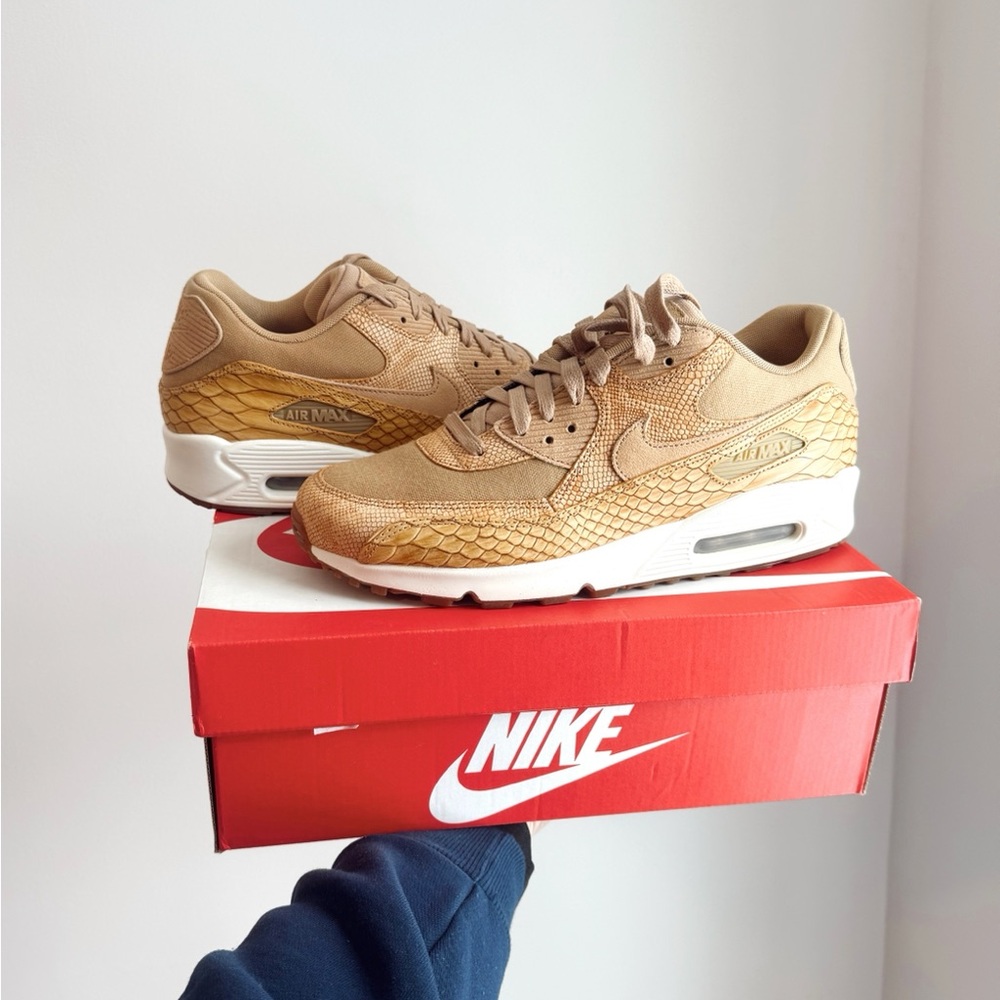 NEW with Box Nike Air Max 90 Premium